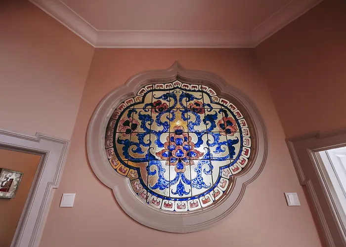 Torel Palace Πανσιόν 5*